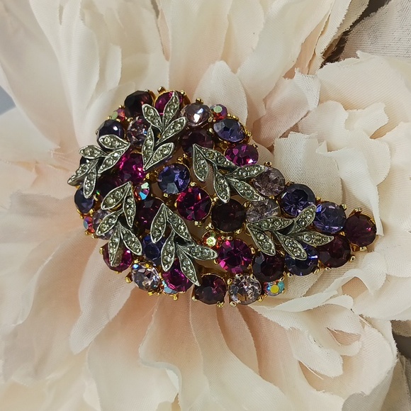 SPHINX VINTAGE🩷💜🤍 BROOCH- - Picture 5 of 9